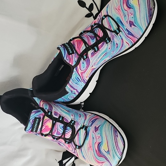 Skechers Summits- Brilliant Dreamer Swirl Pattern Sneakers - Picture 1 of 6